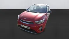 Rojo Usado 2022 Kia Stonic SUV | 15.100 € (Precio justo)