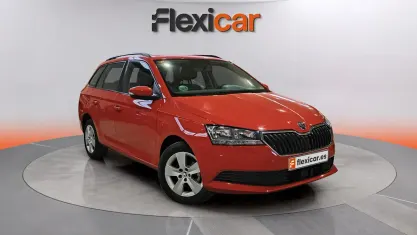 Usado Skoda Fabia 75 CV (55 kW) 2019 Rojo Utilitario