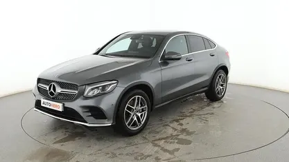 Usado Mercedes GLC220 AMG line 170 CV (125 kW) 2019 Gris SUV