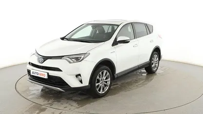 Blanco Usado 2016 Toyota RAV4 Hybrid Advance SUV | 19.299 € (Precio justo)