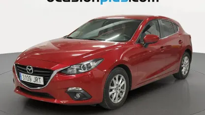 Usado Mazda 3 Style 150 CV (110 kW) 2016 Rojo Utilitario