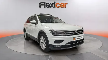 Usado VW Tiguan Sportline 150 CV (110 kW) 2020 Blanco SUV