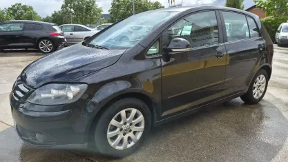 Usado VW Golf Plus Cross Sportline 105 CV (77 kW) 2006 Negro Monovolumen
