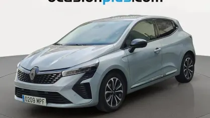 Usado Renault Clio Techno 90 CV (66 kW) 2024 Gris Utilitario