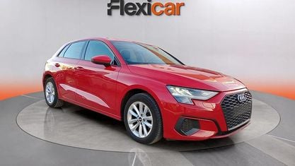 Käytetty Audi A3 Premium 110 HP (80 kW) 2021 Punainen Sedan