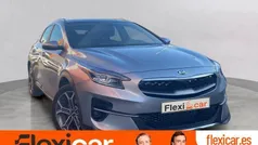 Gris / plata Usado 2021 Kia XCeed SUV | 15.290 € (Precio justo)