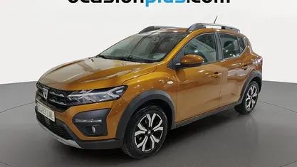Usado Dacia Sandero Comfort 101 CV (74 kW) 2021 Naranja SUV