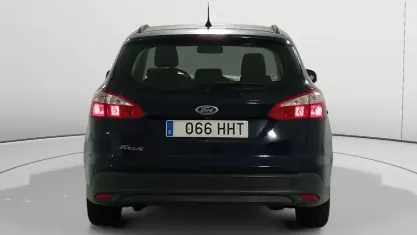 Begagnad Ford Focus Trend 116 HK (85 kW) 2011 Blå Kombi