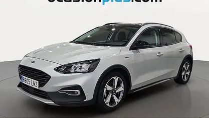 Usado Ford Focus Active 125 CV (91 kW) 2021 Gris plata Utilitario