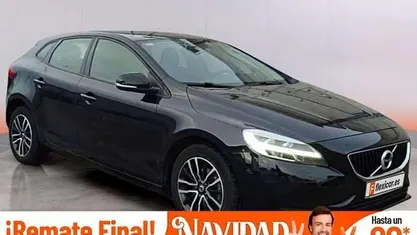 Usado Volvo V40 Momentum 120 CV (88 kW) 2018 Negro Utilitario