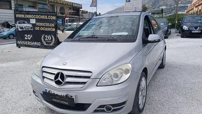 Usado Mercedes B180 Sport Edition 109 CV (80 kW) 2011 Monovolumen