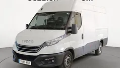 Blanco Usado 2023 Iveco Daily Berlina | 25.500 € (Precio justo)