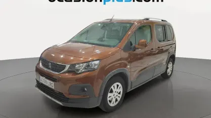 Usado Peugeot Rifter Allure 100 CV (73 kW) 2021 Marrón Monovolumen