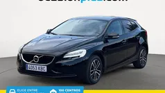 Negro Usado 2017 Volvo V40 Momentum Familiar | 14.390 € (Precio justo)