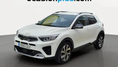 Begagnad Kia Stonic GT-Line 120 HK (88 kW) 2022 Vit SUV
