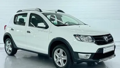 Blanco Usado 2015 Dacia Sandero Stepway Utilitario | 8900 € (Precio justo)