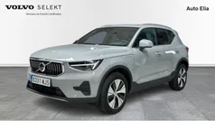Usado 2023 Volvo XC40 Core SUV | 37.300 € (Precio justo)