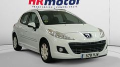Blanco Usado 2012 Peugeot 207 Active Berlina | 7110 € (Precio justo)