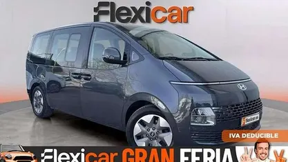 Usado Hyundai Staria 177 CV (130 kW) 2023 Gris Monovolumen