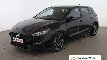 Usado Hyundai i30 N Line 120 CV (88 kW) 2022 Negro Utilitario