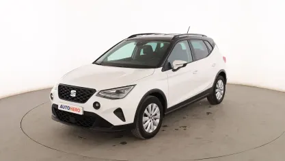Usado Seat Arona Style 110 CV (80 kW) 2021 Blanco SUV
