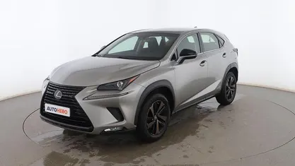 Usado Lexus NX300h Sport Line 197 CV (144 kW) 2019 Dorado SUV