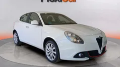 Blanco Usado 2021 Alfa Romeo Giulietta Utilitario | 13.290 € (Precio justo)