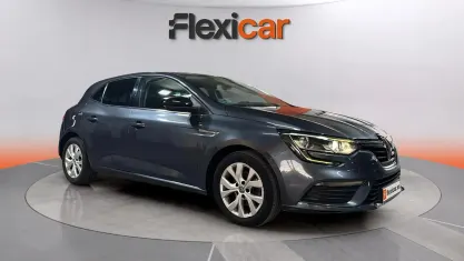 Usado Renault Mégane LIMITED 140 CV (102 kW) 2020 Gris Berlina