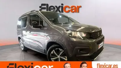 Usado Peugeot Rifter Allure 101 CV (74 kW) 2023 Gris Monovolumen