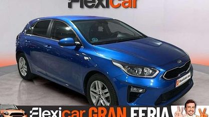 Begagnad Kia Ceed 120 HK (88 kW) 2021 Blå Halvkombi