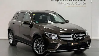 Usado Mercedes GLC220 AMG line 170 CV (125 kW) 2016 Marrón SUV
