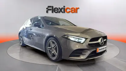 Usado Mercedes A180 116 CV (85 kW) 2018 Gris Berlina