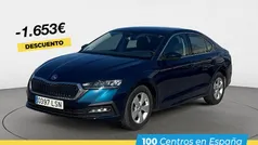 Azul Usado 2021 Skoda Octavia Ambition Berlina | 17.990 € (Precio justo)