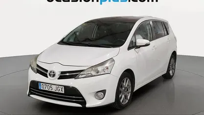 Usado Toyota Verso Advance 112 CV (82 kW) 2015 Blanco Monovolumen