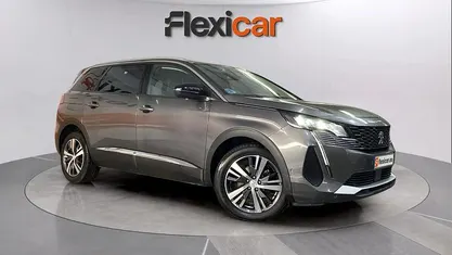 Usado Peugeot 5008 Allure 131 CV (96 kW) 2022 Monovolumen