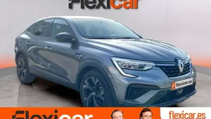 Usado Renault Arkana RS Line 145 CV (106 kW) 2022 Gris SUV