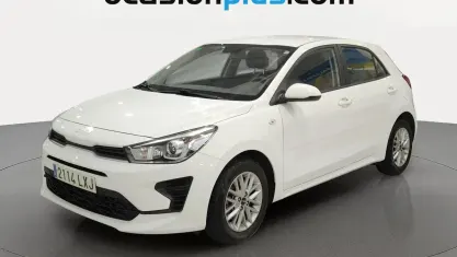 Usado Kia Rio 101 CV (74 kW) 2022 Blanco Utilitario
