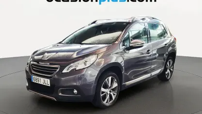 Usado Peugeot 2008 Allure 100 CV (73 kW) 2016 Gris SUV