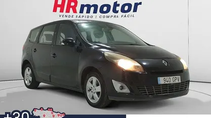Usado 2009 Renault Scénic III Dynamique Monovolumen | 5560 € (Precio justo)