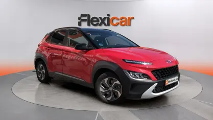 Używany Hyundai Kona 141 KM (103 kW) 2021 Czerwony SUV