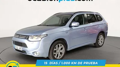 Azul Usado 2015 Mitsubishi Outlander P-HEV Motion Recogida | 14.190 € (Precio justo)