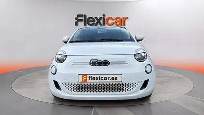 Usado Fiat 500e 86 kW (118 CV) 2023 Blanco Berlina