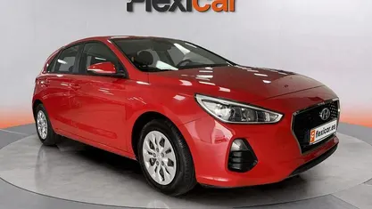 Usado 2017 Hyundai i30 Berlina | 9990 € (Super precio)