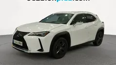 Blanco Usado 2023 Lexus UX 250h SUV | 25.182 € (Buen precio)