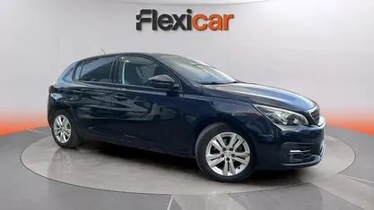 Usado Peugeot 308 Access 100 CV (73 kW) 2017 Utilitario