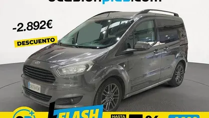 Usado Ford Tourneo Courier Sport 102 CV (75 kW) 2017 Gris Monovolumen