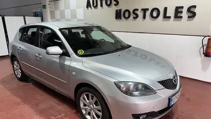 Gris / plata Usado 2006 Mazda 3 Active Berlina | 4250 € (Precio justo)