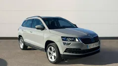 Gris / plata Usado 2021 Skoda Karoq Ambition SUV | 22.900 € (Precio justo)