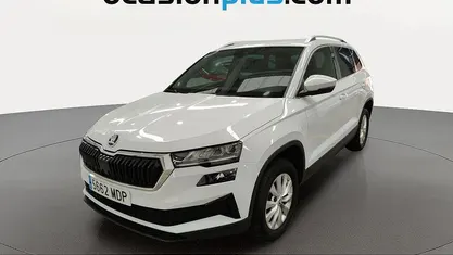Usado Skoda Karoq Ambition 116 CV (85 kW) 2023 Blanco SUV