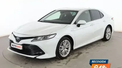 Käytetty Toyota Camry Advance 218 HP (160 kW) 2020 Valkoinen Sedan
